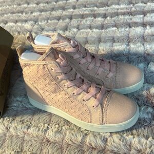 Koolaburra Ugg Kellen High Top Sneakers size 2